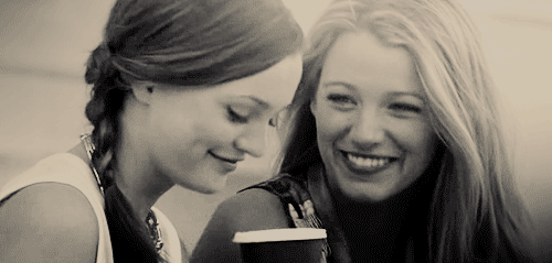 black-and-white-friends-girls-gossip-girl-laugh-Favim.com-375382.gif