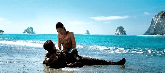 diana-steve-on-beach.gif
